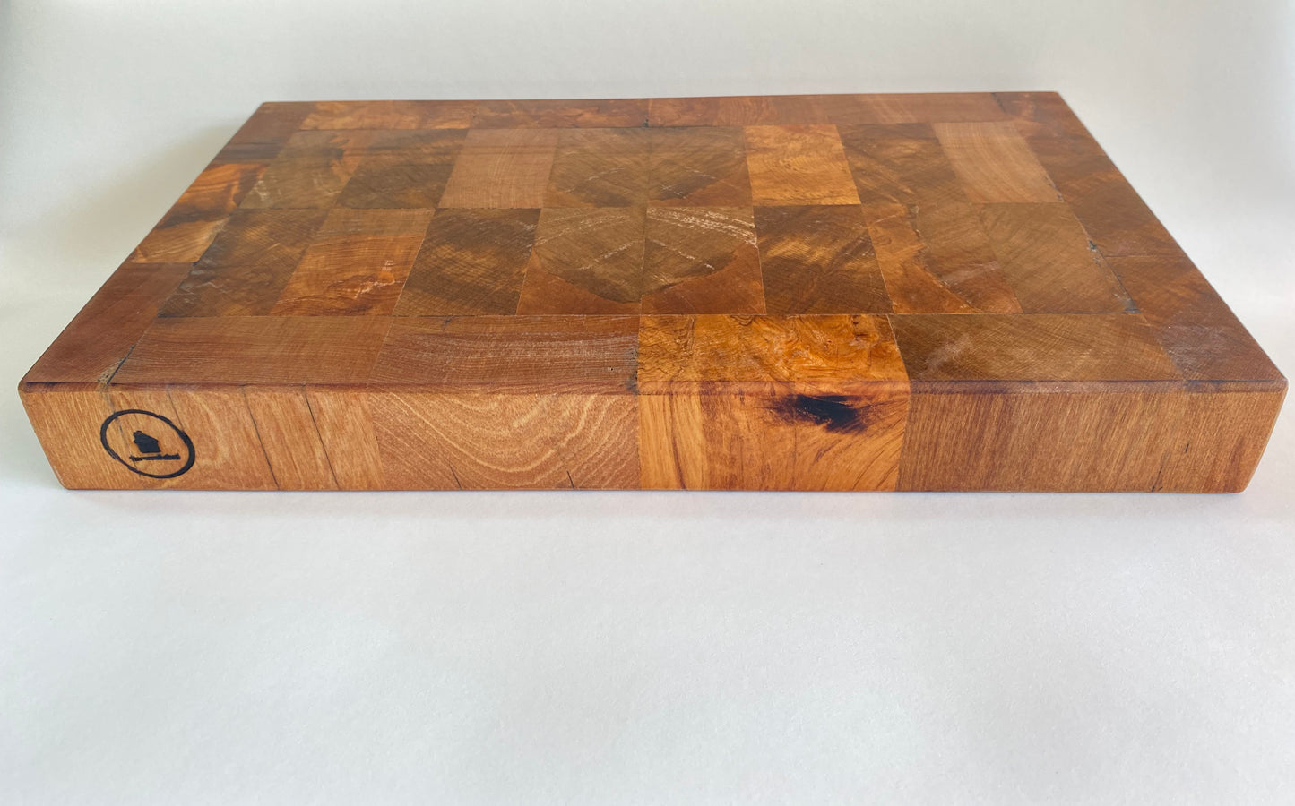 Rimu Bordered End Grain Chopping Board